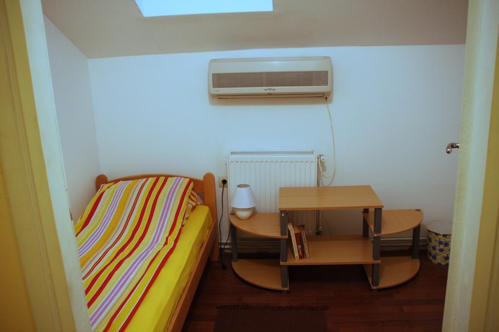 Hostel Bed N Beer ベオグラード 部屋 写真