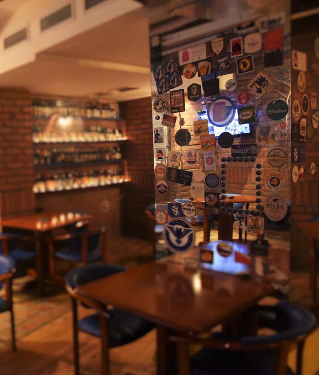 Hostel Bed N Beer ベオグラード エクステリア 写真